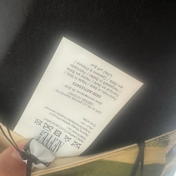 Moschino 1,000,000 Dollar leather Skirt - Picture 6 of 16